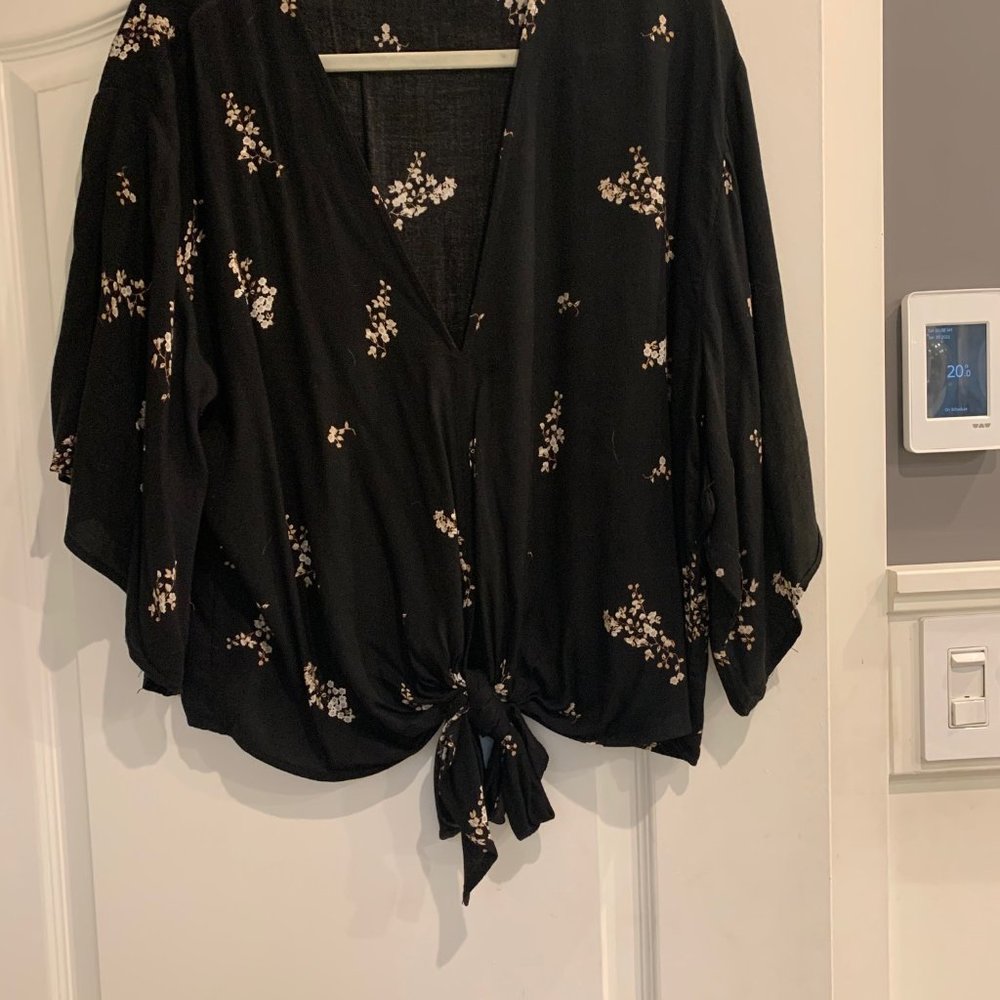 Tie front top